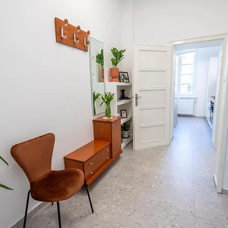 Apartment Eta - U Centru Grada Pula