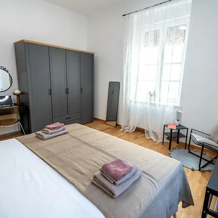 Apartament Eta - U Centru Grada Pula