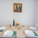 Eta - U Centru Grada * Pola