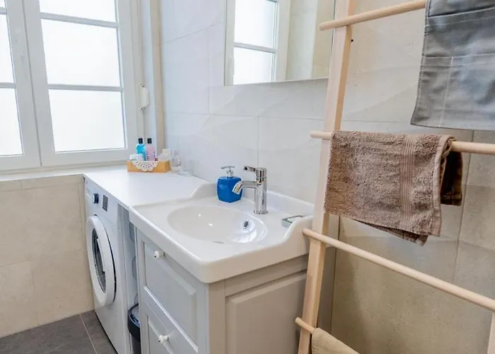 Eta - U Centru Grada * Πούλα